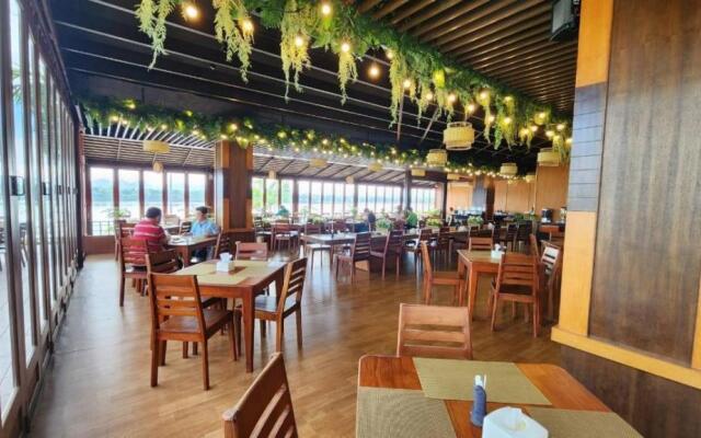 Blu Hotel Nakhon Phanom