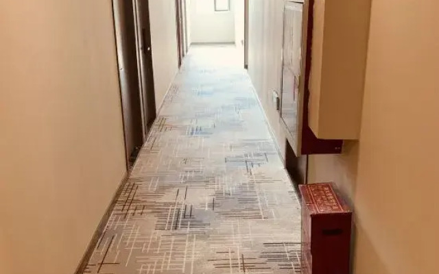 Yiju Hotel (Shijiazhuang Zhonghua North Street Branch)