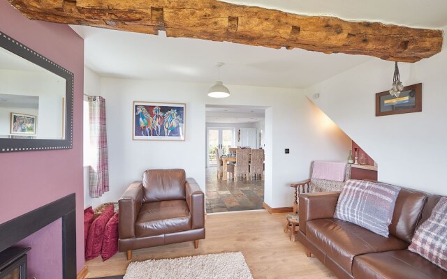 Host Stay Fairview House