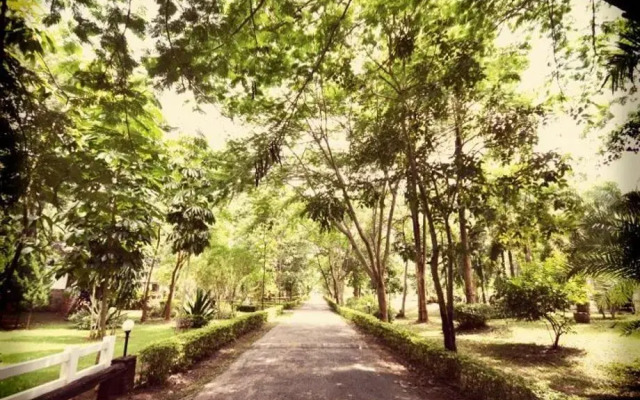 Bann Suan Nok Resort