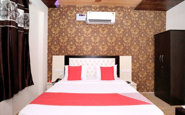 The Sitara Hotel By OYO Rooms