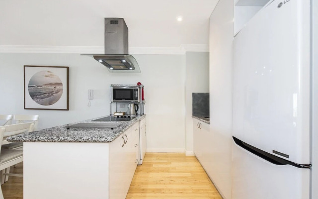 Ocean Surf - Luxury Apartment With Ocean Views