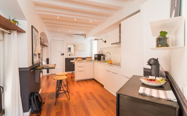 Port in Barcelona with 1 bedrooms and 1 bathrooms