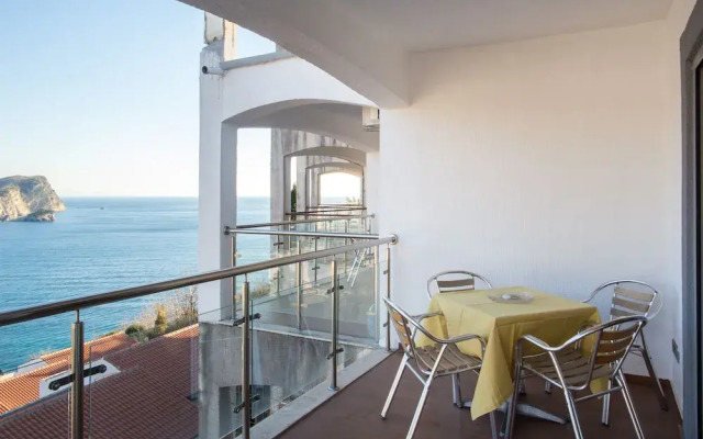 Lux Panoramic Apartment