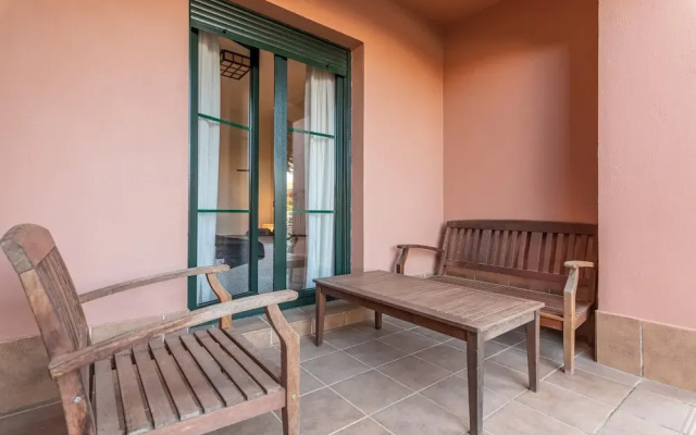 Apartment Near Golf and Beach