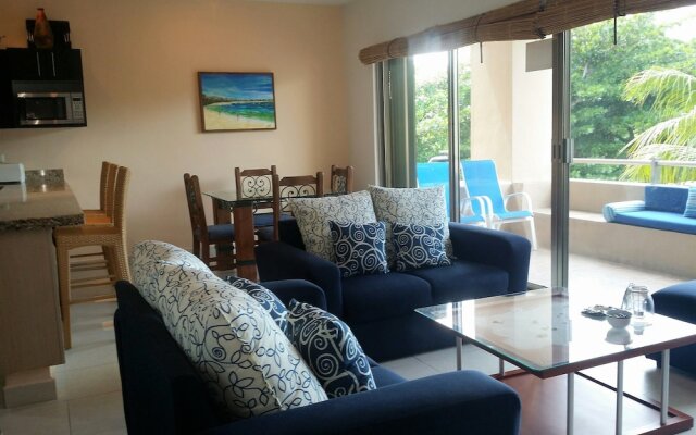 Puerto Aventuras Retreat by SunandSea