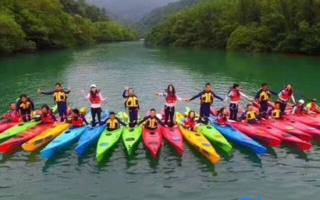 Huizhou Nankunshan R&F Health Valley Mitu Pool Villa