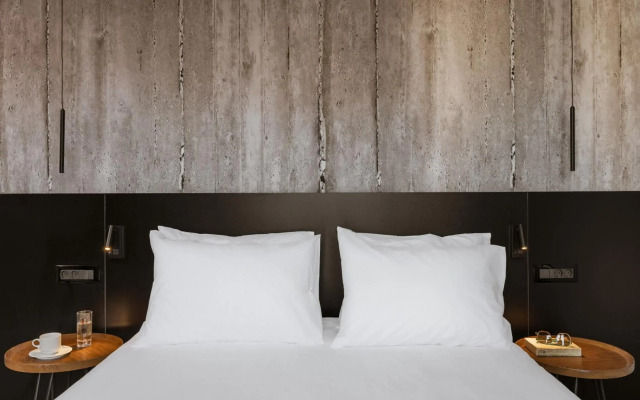 The Alassia Hotel