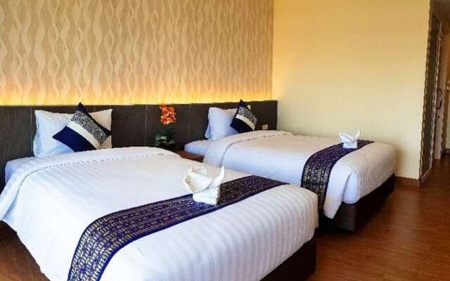 Crystal Luxury Hotel