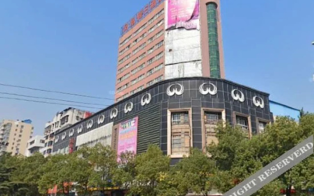 Phoenix Holiday Hotel