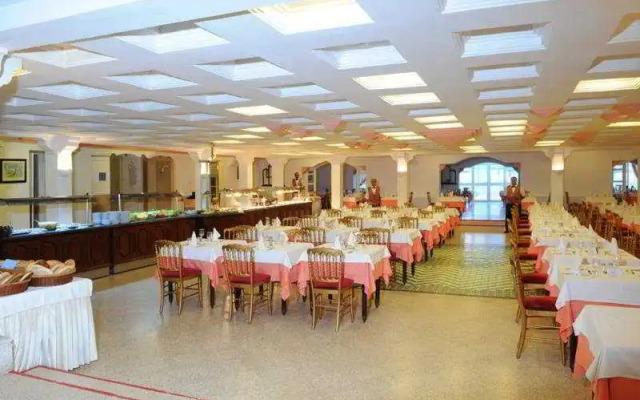 El Hana Palace Caruso Hotels