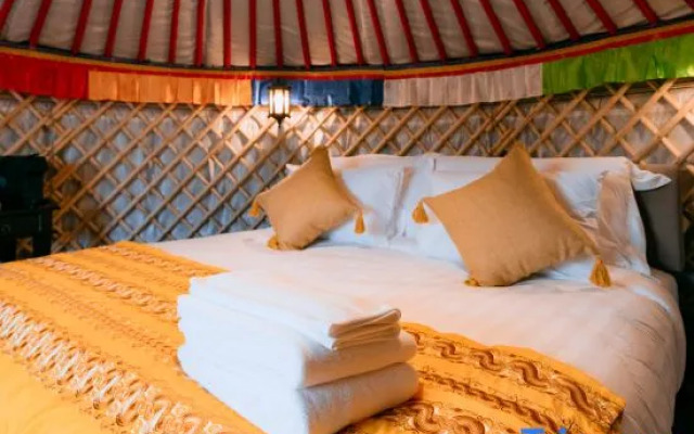 Oasis Yurt Villa @ Doi Lan