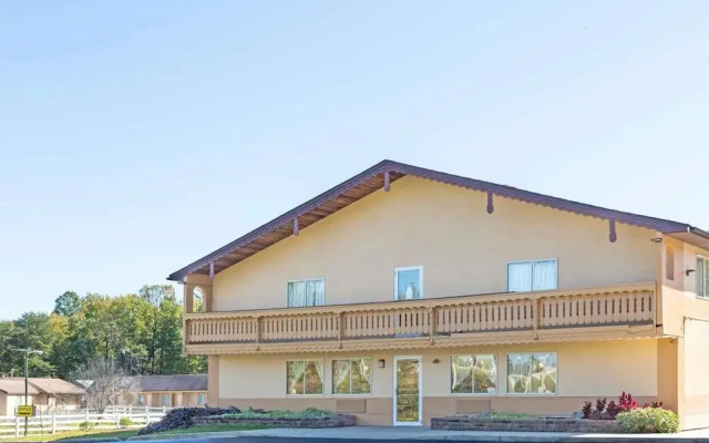 Super 8 Motel - Joppa