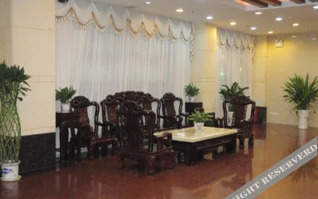 Guangfei Movie Theme Hotel (Yangjiang Baili Square Mojiang Road)