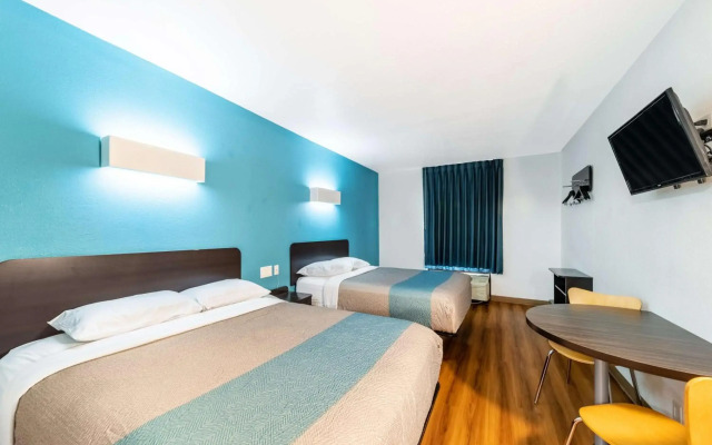 Motel 6 Lewisville, TX - Medical City