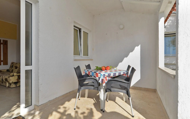 Apartment Neven 810