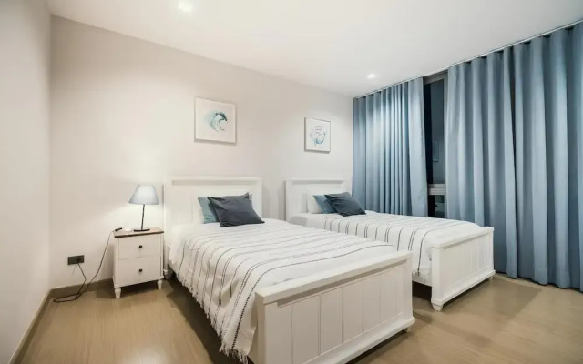 Sandbox beachfront villa2