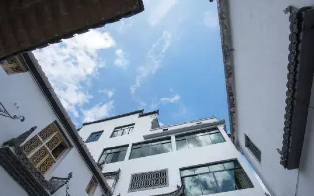 Wuyuan Yebing Photography Store