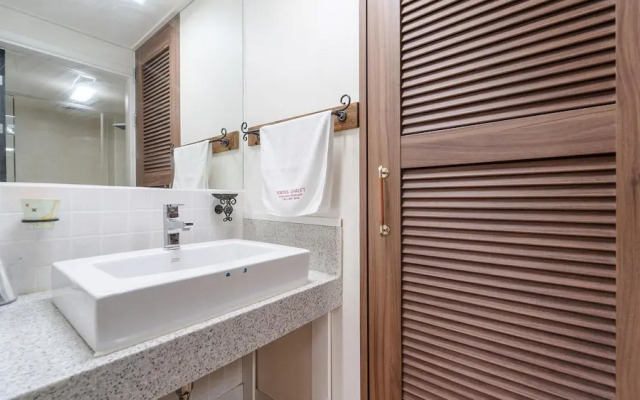 Daecheon Swiss Chalet Spa Pension