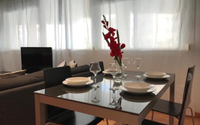 Click&Flat Sants Apartments