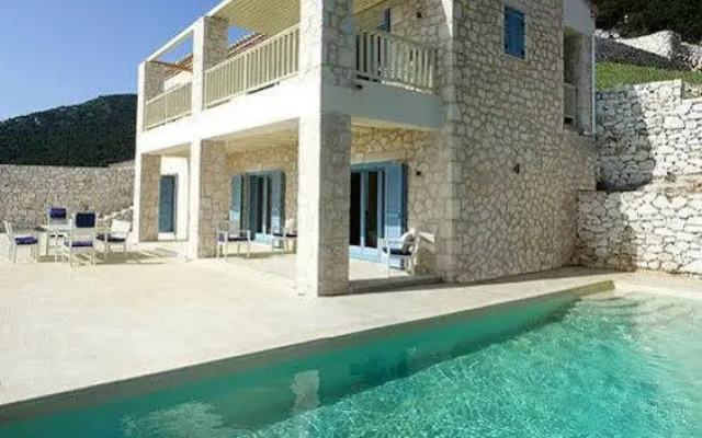 Urania Luxury Villas