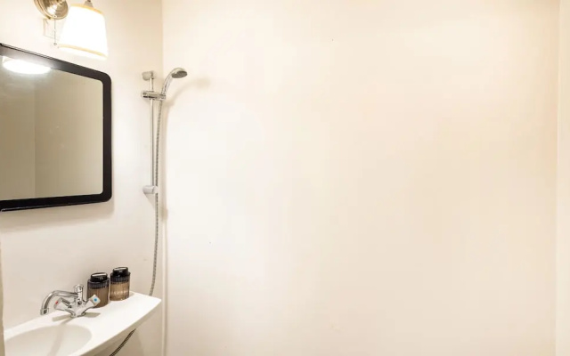 Tivoli 1- Lovely 2-bdr Apt Near Tivoli