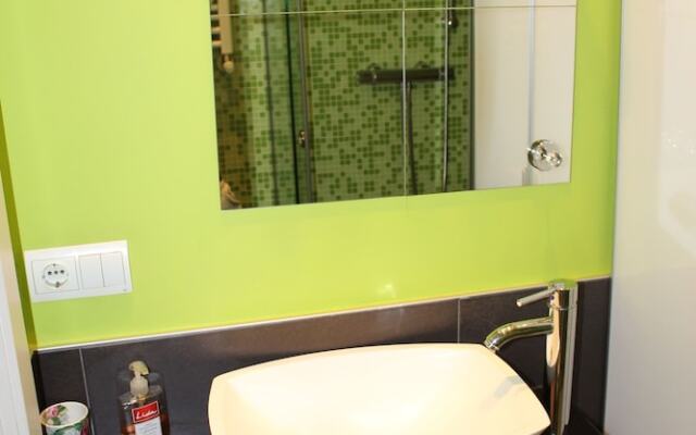 SEAFRONT LUXURY STUDIO - by SanSebastianApartments.es