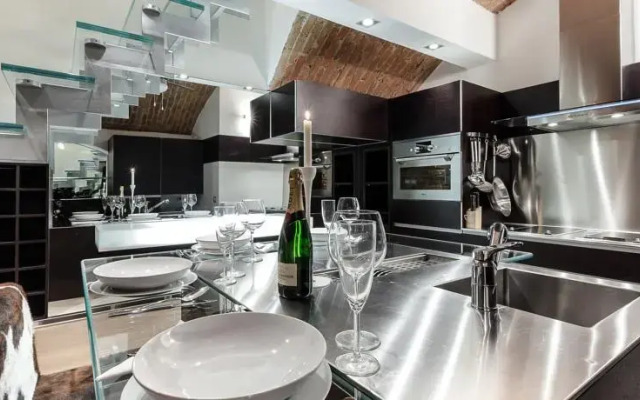 Design Loft In Milan