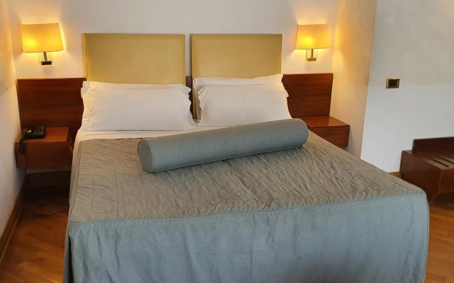 Solofra Palace Hotel Resorts