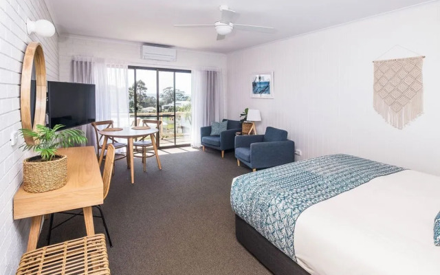 Mollymook Seascape Motel & Apartments