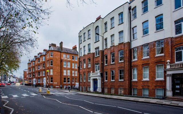 Fulham Large 1 bed Flat in Charming Building