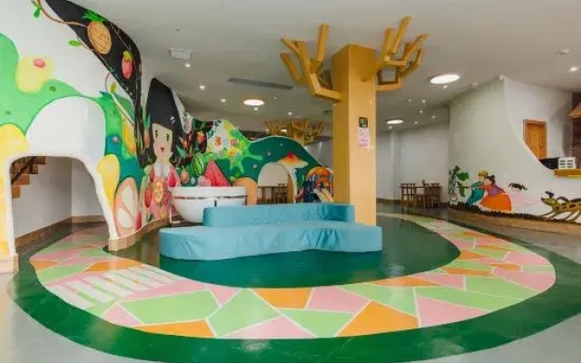Danxia Hill Hetang Yuese Hostel