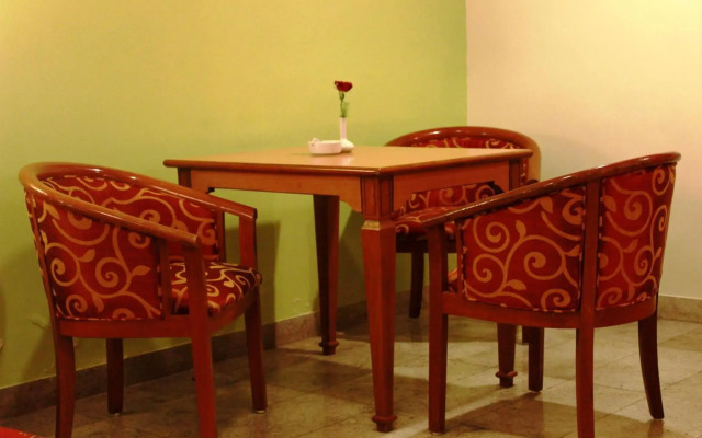 Hotel The Samrat