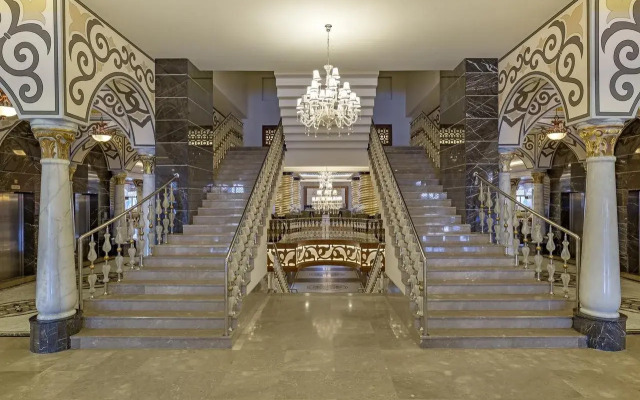 Royal Holiday Palace