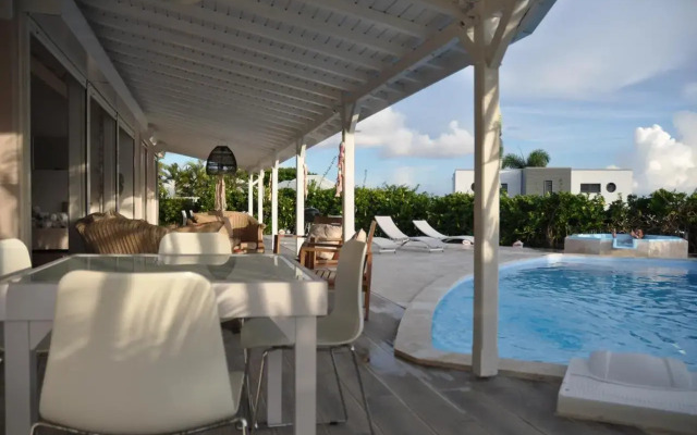 Magar Vue Mer Plain Pied Piscine Jacuzzi Standing