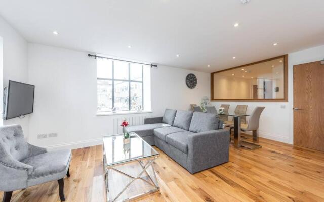 Gorgeous Modern Apartment BR2