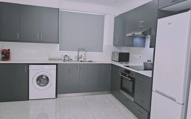 136 LCA - Stay Aquamarine Apartment