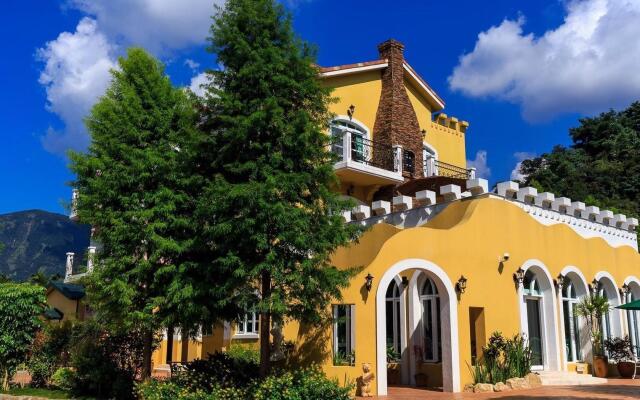 Saint Paul Villa