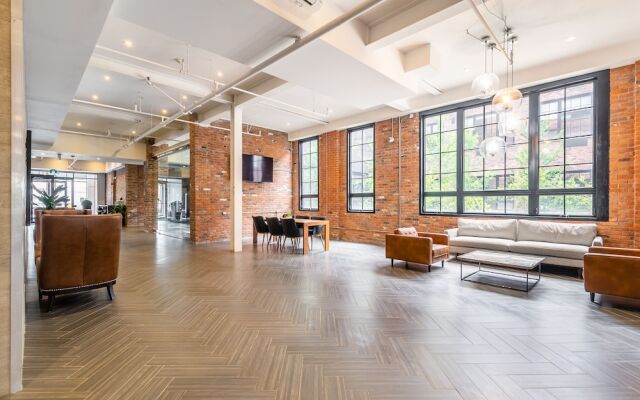 GLOBALSTAY. Dundurn Lofts. Free parking. Gym