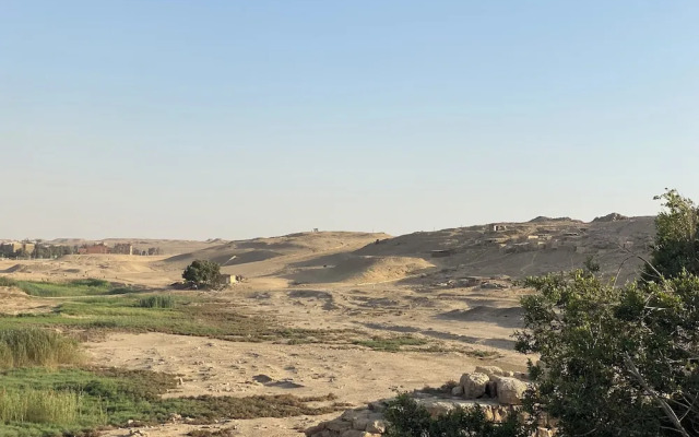 Tut Pyramids View Hotel