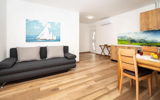 Nice Apartment in Veprinac With Wifi and 2 Bedrooms