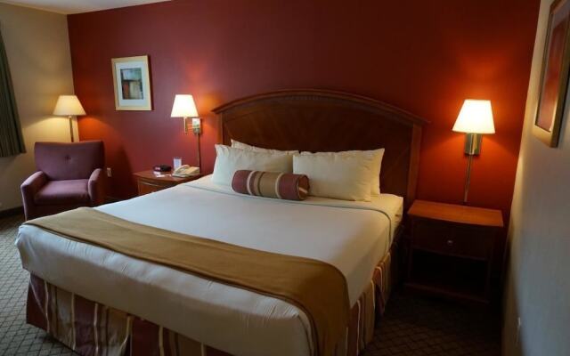 Riverside Hotel