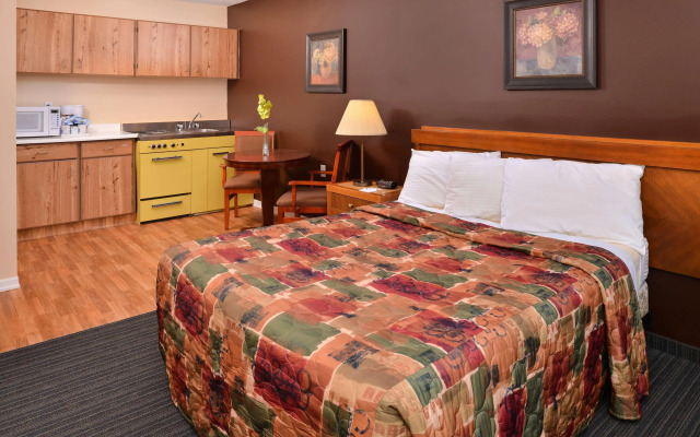 Canadas Best Value Inn Whitecourt