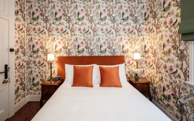 The Russell Boutique Hotel