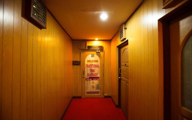 Nana Hotel