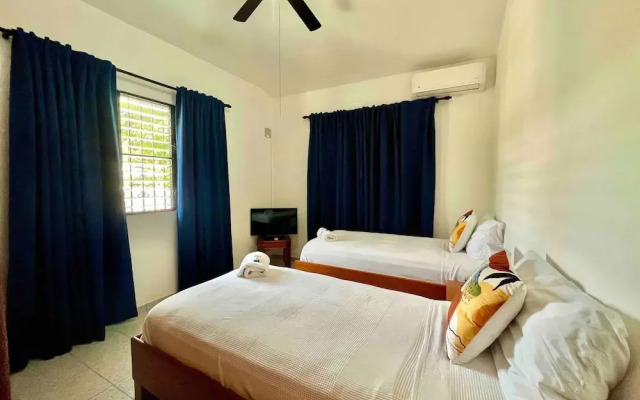 Casati Family House, Great Pool & Garden!