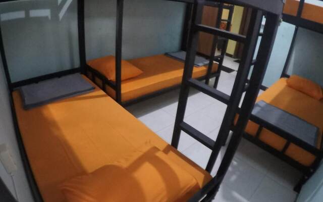 Dhika Adventure - Hostel