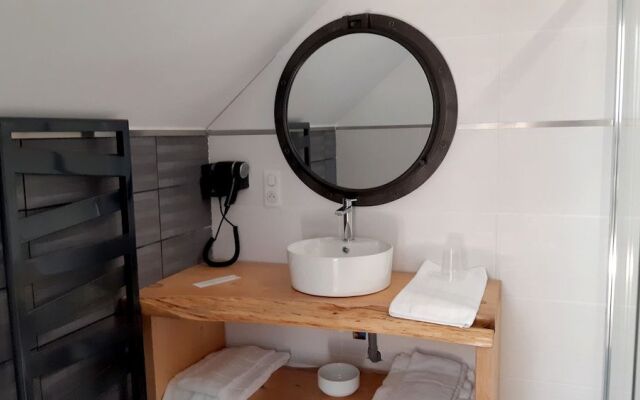 Logis Auberge de Pont Calleck