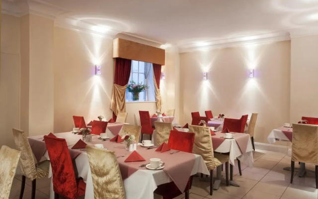 Park Grand Hyde Park