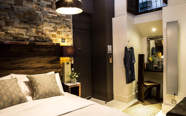 The Cow Hollow Hotel
